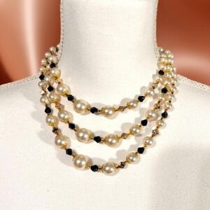 Pearl Necklace Vintage Japan faux pearls & faceted glass beads necklace